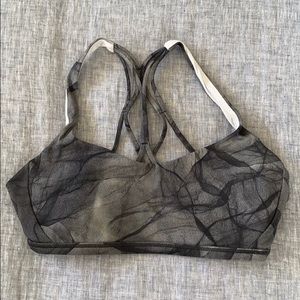 Lululemon Free to be zen bra